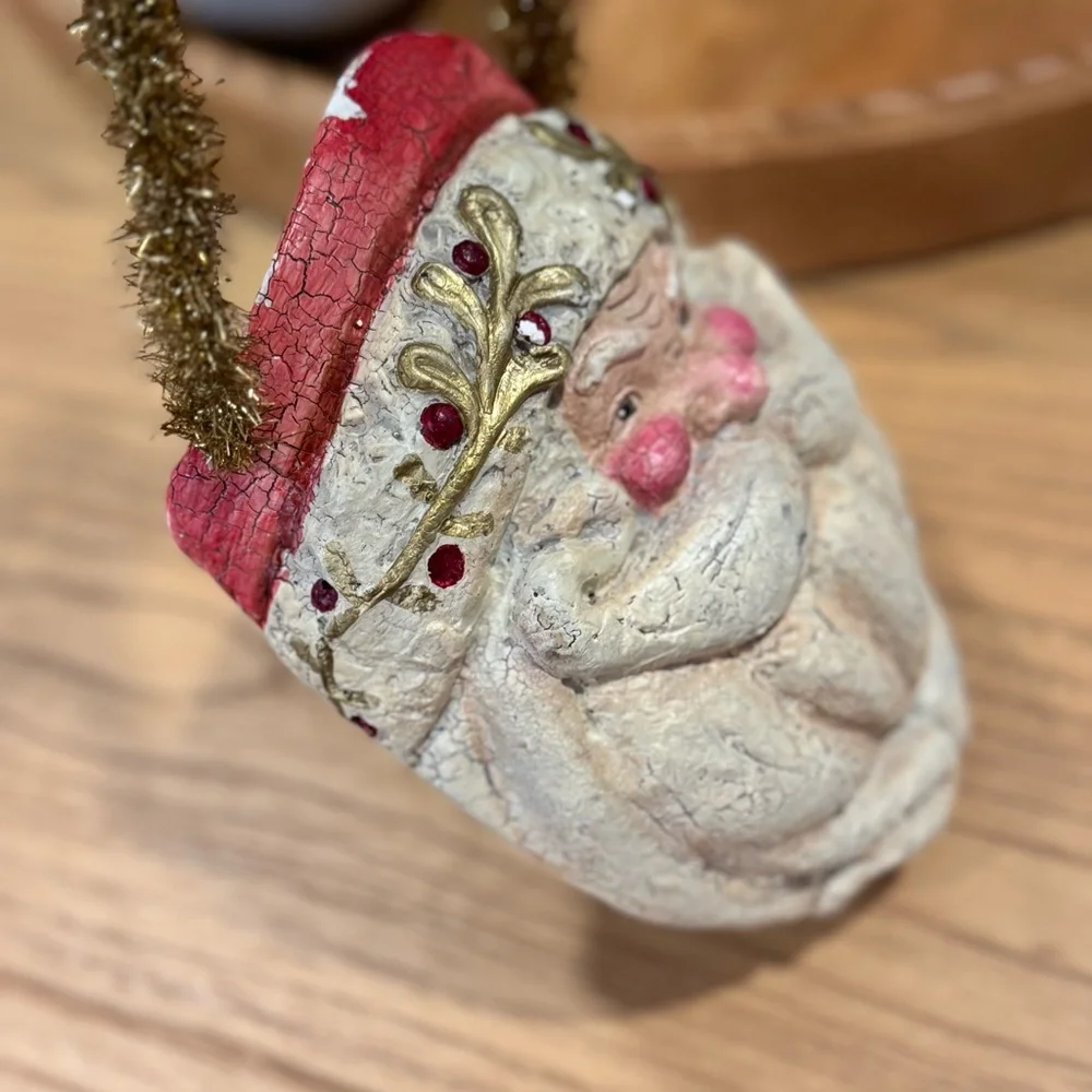 vintage-style, crackle-finish resin or plaster Santa Claus figurine / Vase